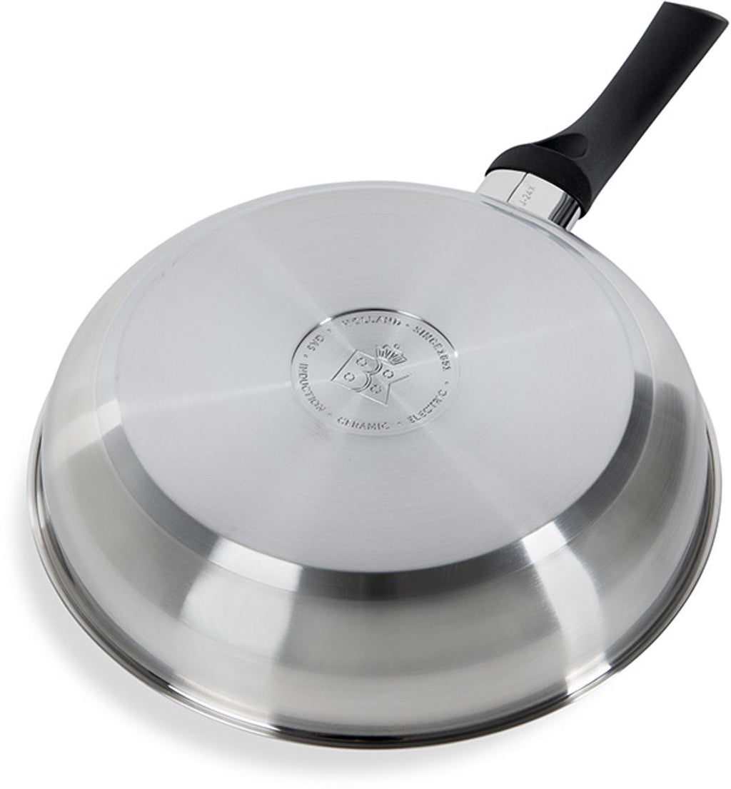 BK Bold Frying Pan 24cm - PFAS-free non-stick coating - Induction frying pan - Stainless steel skillet - Stay-cool handles - Oven safe up to 160°C - Stay-cool handles - Without lid - Silver