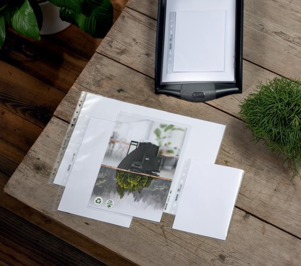 25x Leitz Recycle Showtas A5 - Insteekhoezen van 100 Micron - 90% Gerecycled Pre-consumer Plastic - Transparant
