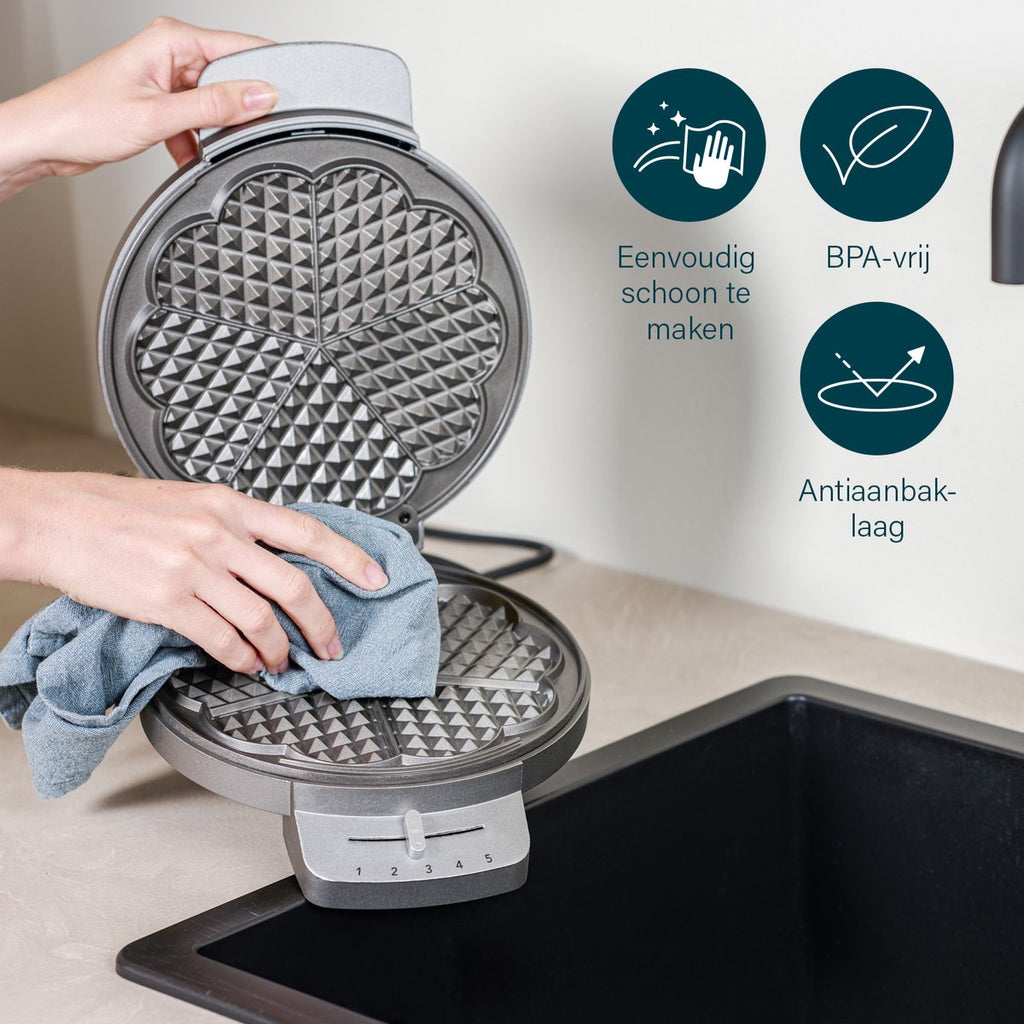 Princess 132380 Wafelijzer – 5 hartvormige wafels - 1200W - Regelbare thermostaat – 5 standen - Anti aanbaklaag - PFAS-vrij - Zilver - Gaufrier