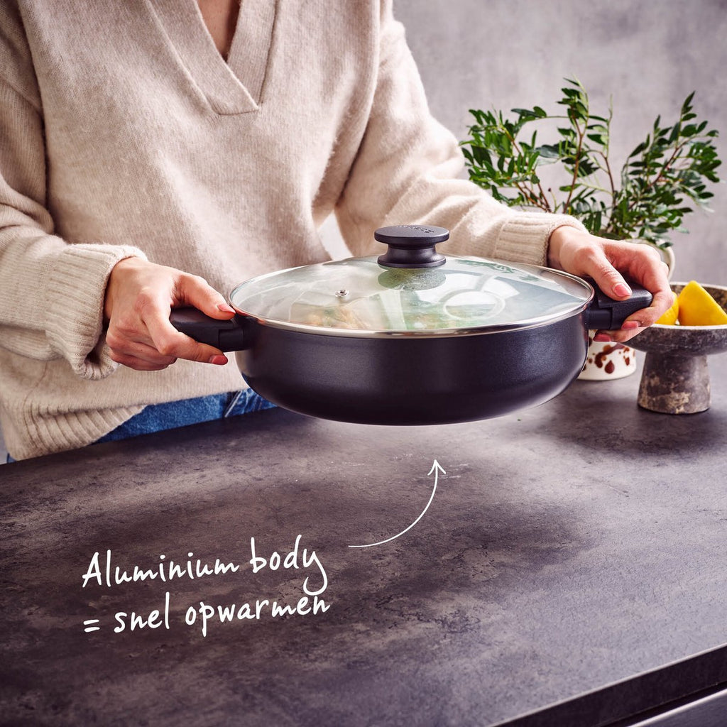 Brabantia VANTA Hapjespan - Ø 28 cm - met Deksel - Sauteerpan - Keramische Antiaanbaklaag Titanium Versterkt - Geschikt voor Inductie - 100% PFAS Vrij - Zwart