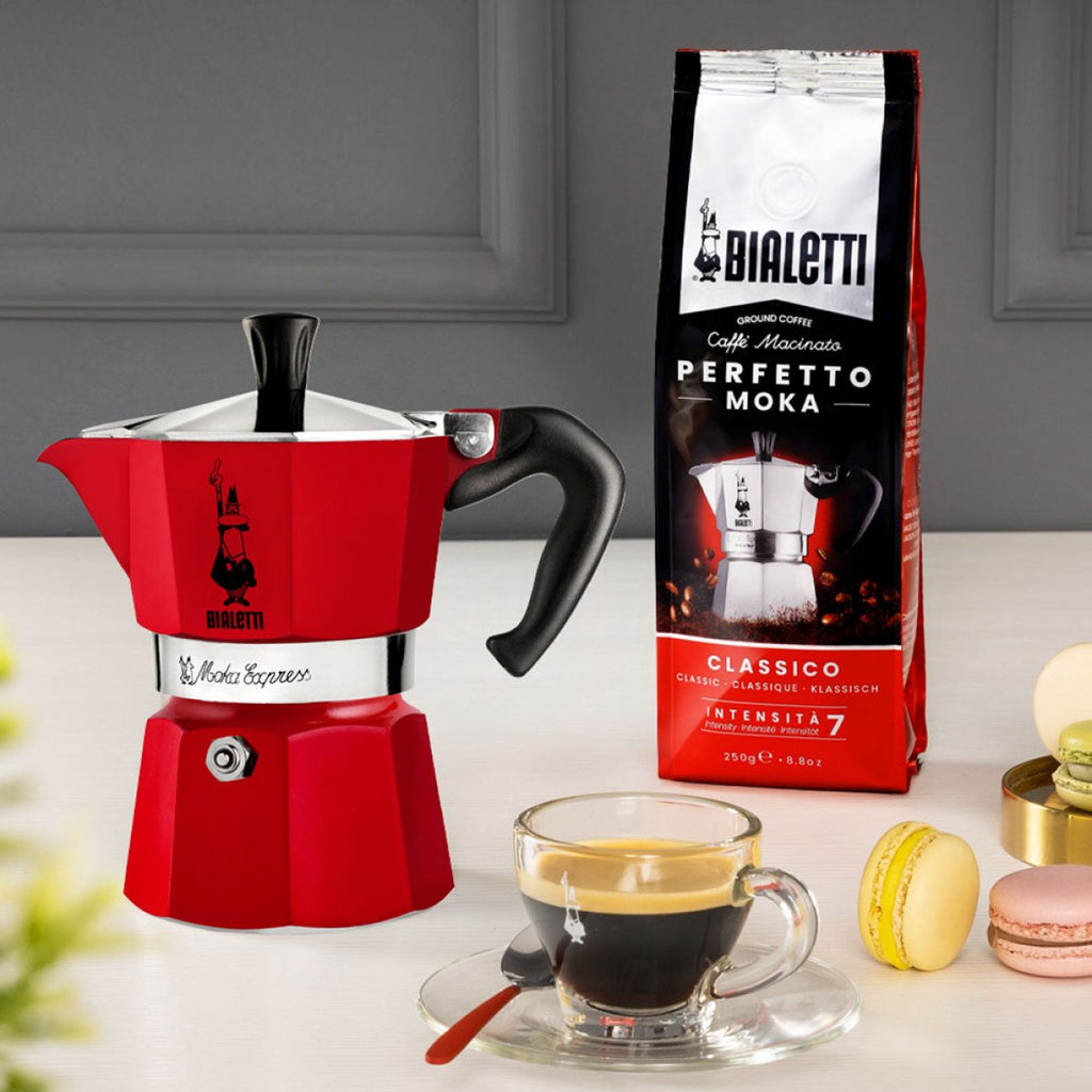 Bialetti Moka Express 3-Cup Red – Espresso Maker – Aluminium – 130 ml