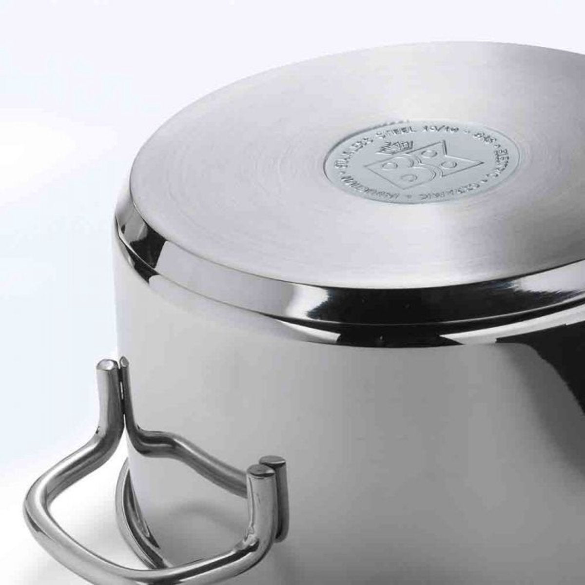 BK Profiline Pannenset 5-delig - 16/18/20/24cm - 1.6/2.5/3.5/6L - Zonder PFAS-vrije antikleeflaag - RVS pannenset - Inductie kookpan - Ovenbestendig tot 230°C - Met deksel - Zilver