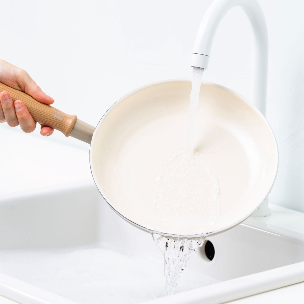 GreenChef Nordics ceramic induction frying pan 28cm - PFAS-free - Induction pan - Dishwasher safe - Oven safe up to 160°C - Ceramic non-stick coating - Without lid - Stay-cool handle - Cream