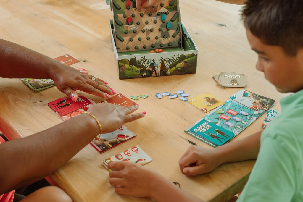 Oh No Volcano - Dutch language board game - For the whole family - 2-4 Players - Excitement & Adventure