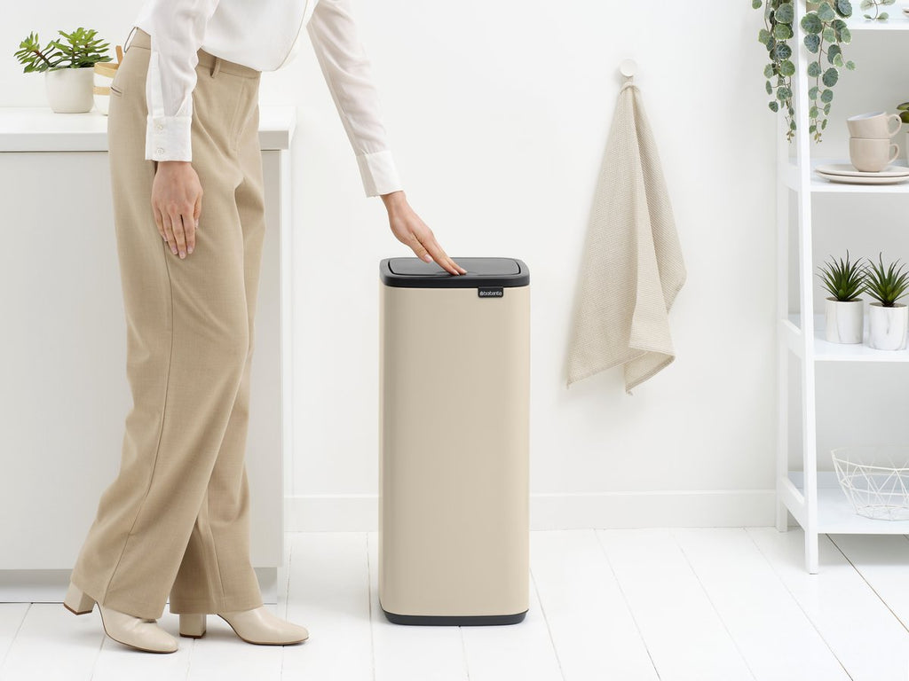 Brabantia Bo Touch Bin Prullenbak - 30 liter - Soft Beige
