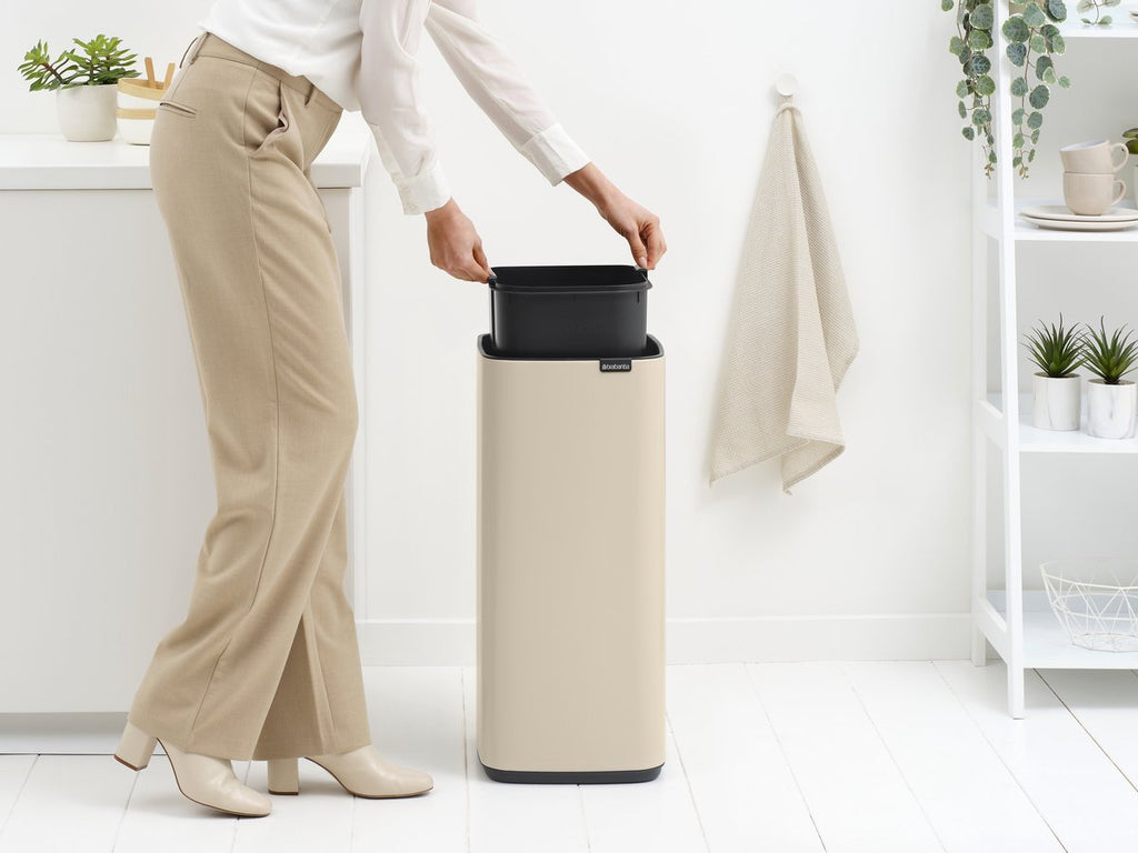 Brabantia Bo Touch Bin Prullenbak - 30 liter - Soft Beige