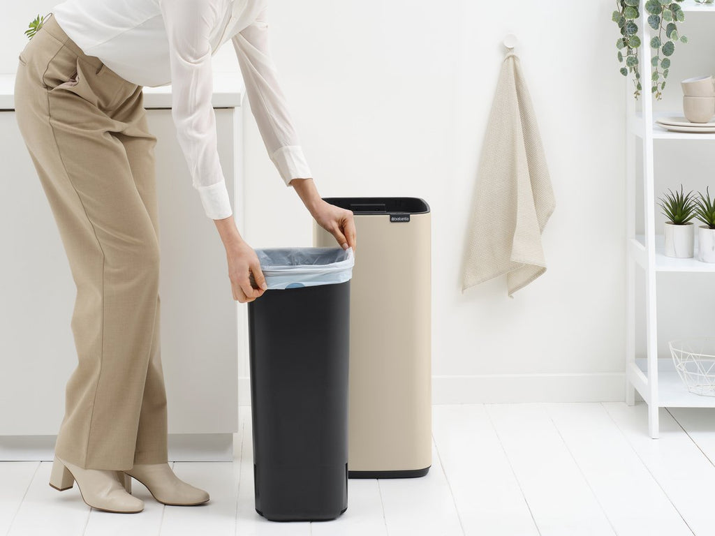 Brabantia Bo Touch Bin Prullenbak - 30 liter - Soft Beige