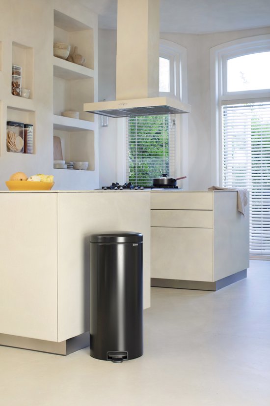 Brabantia NewIcon Prullenbak - 30 liter - Matt Black – Outlet, licht beschadigd