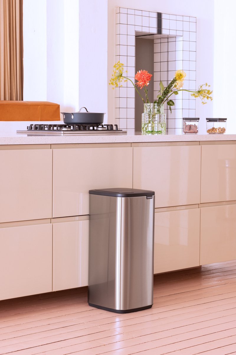Brabantia Bo Touch Bin Prullenbak - 30 liter - Matt Steel Fingerprint Proof