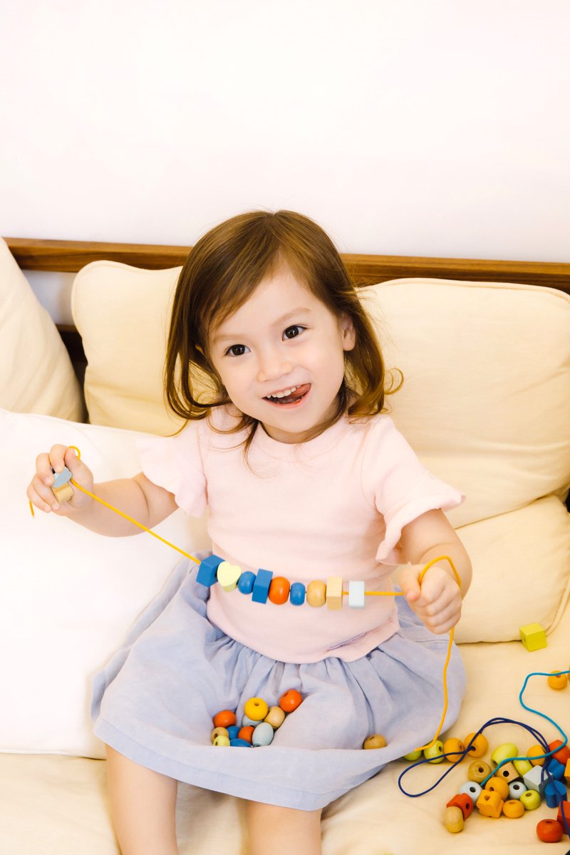 Classic World Wooden Beads